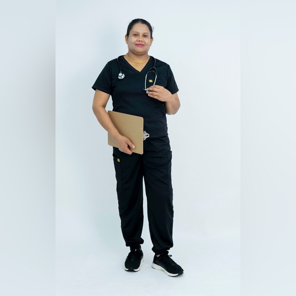 LARGE Size Drifit Top and Jogger Scrub Set - Picture 1 of 8